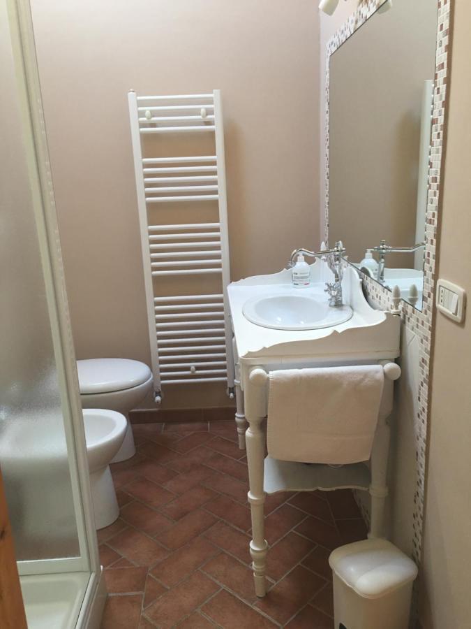 Colle Dei Falchi Guest House Fermo Ngoại thất bức ảnh