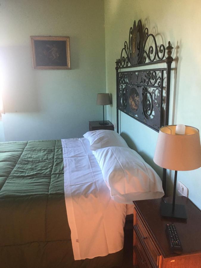 Colle Dei Falchi Guest House Fermo Ngoại thất bức ảnh
