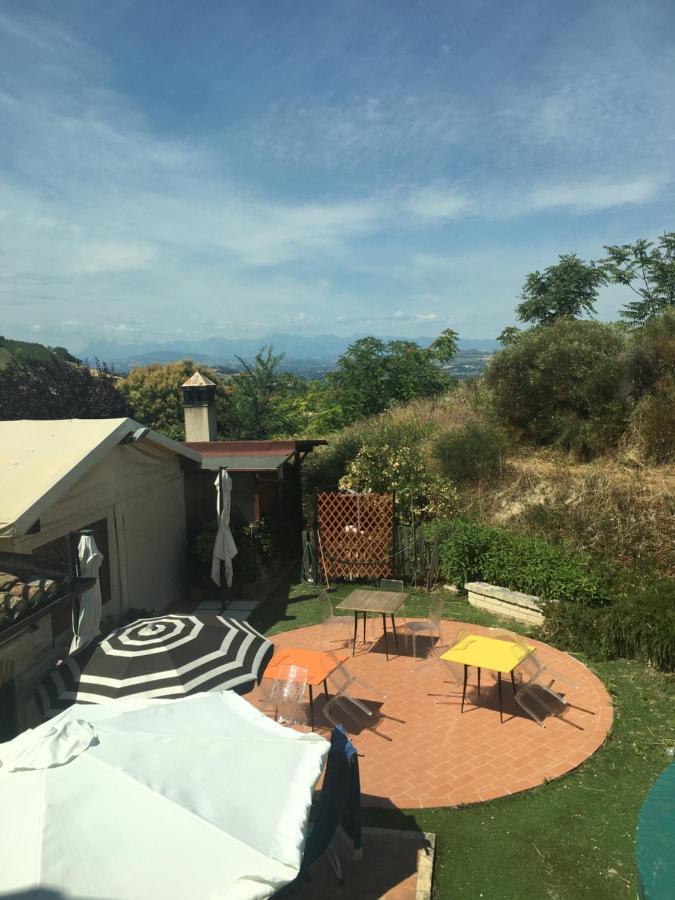 Colle Dei Falchi Guest House Fermo Ngoại thất bức ảnh